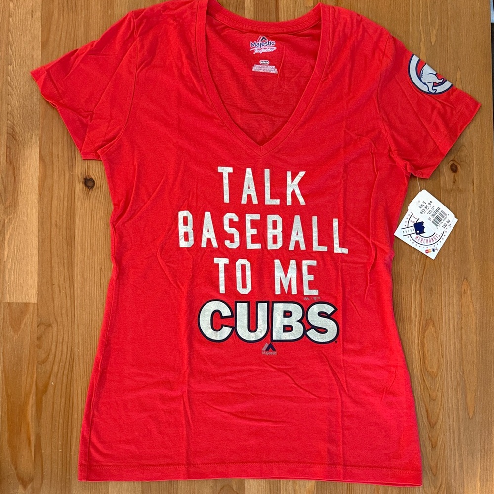 Women’s Majestic Red Cubs Baseball Tee